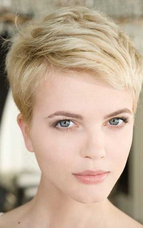 23-pixie-cut-style